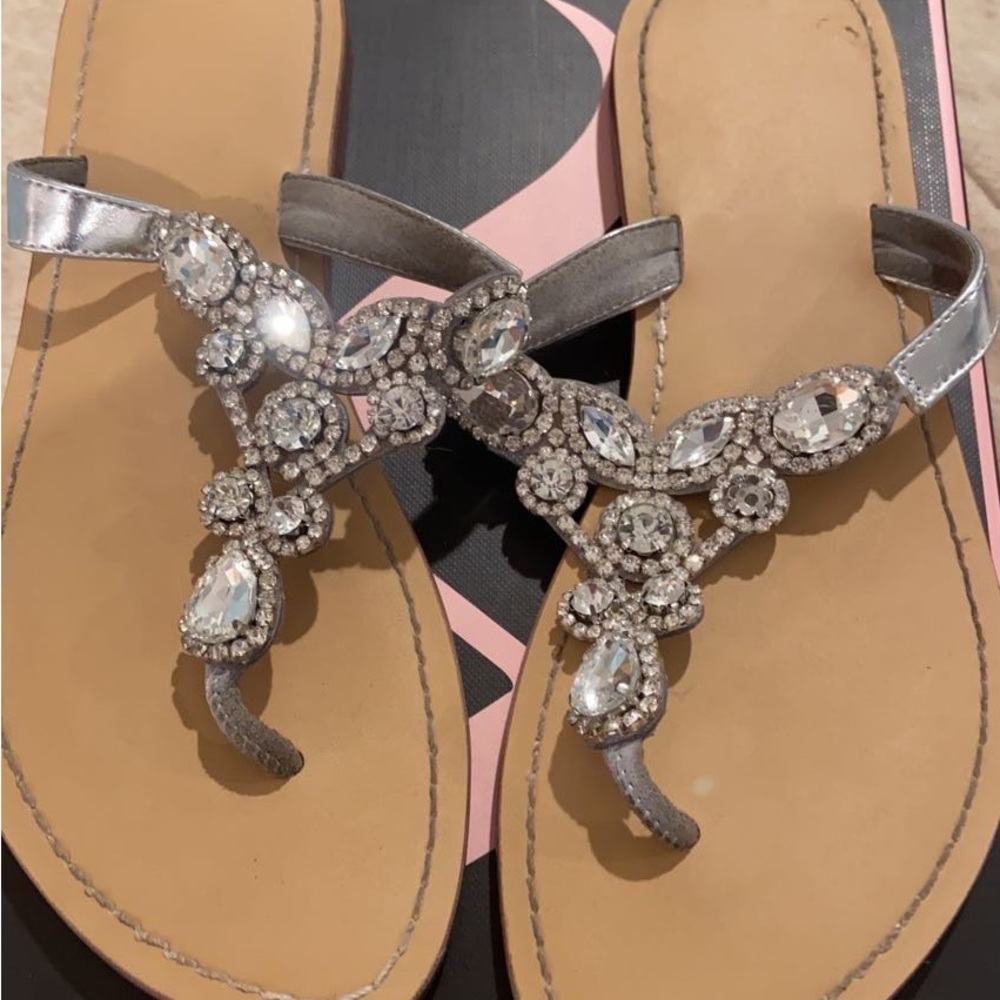 Silver jeweled sandals‎